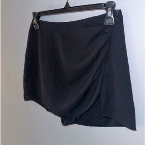 XS black chiffon mini skort